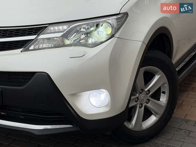 Внедорожник / Кроссовер Toyota RAV4 2014 в Белой Церкви