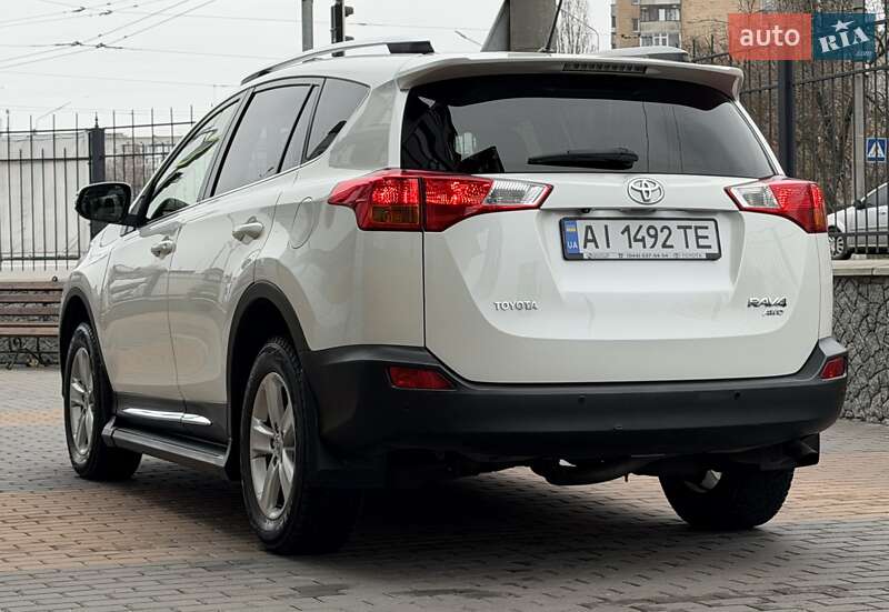 Внедорожник / Кроссовер Toyota RAV4 2014 в Белой Церкви