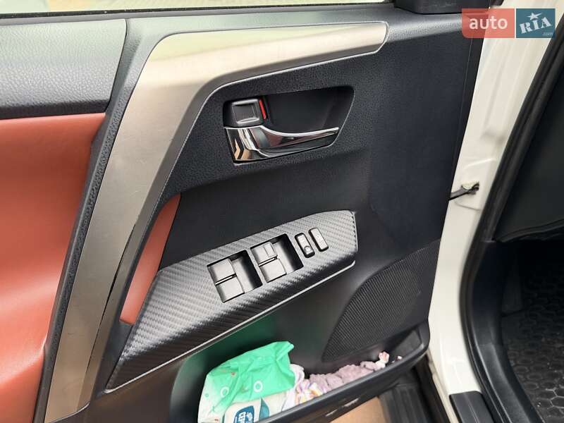 Внедорожник / Кроссовер Toyota RAV4 2014 в Белой Церкви