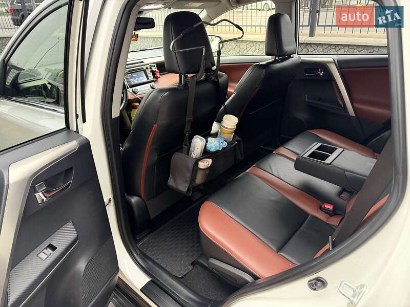 Внедорожник / Кроссовер Toyota RAV4 2014 в Белой Церкви