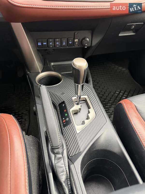 Внедорожник / Кроссовер Toyota RAV4 2014 в Белой Церкви