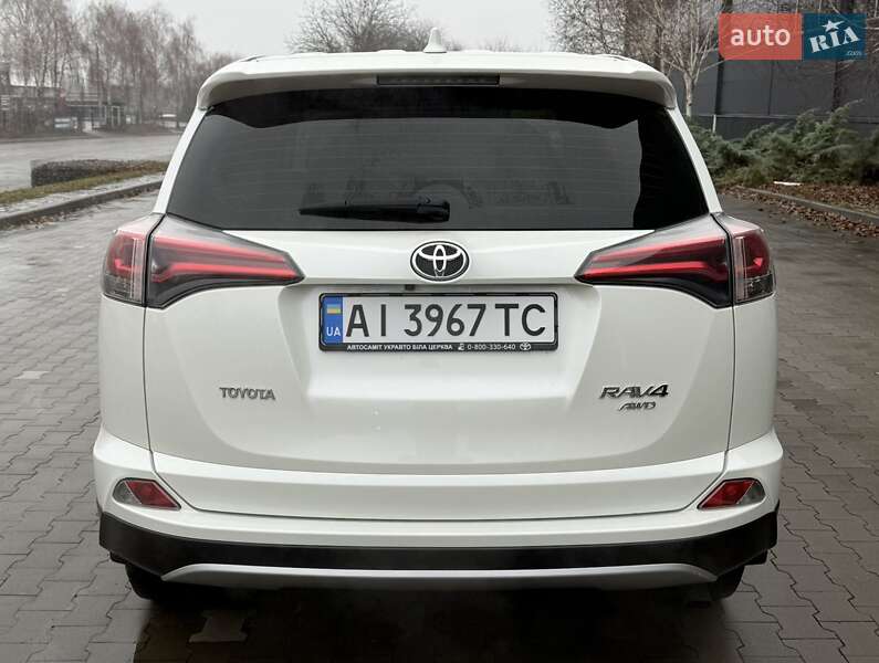 Позашляховик / Кросовер Toyota RAV4 2016 в Києві фото 19 Позашляховик / Кросовер Toyota RAV4 2016 в Києві