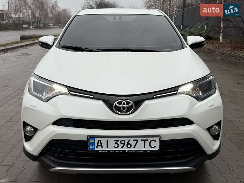 Позашляховик / Кросовер Toyota RAV4 2016 в Києві фото 15 Позашляховик / Кросовер Toyota RAV4 2016 в Києві