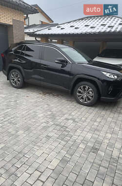 Внедорожник / Кроссовер Toyota RAV4 2023 в Виннице