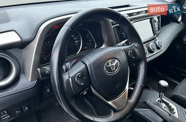 Позашляховик / Кросовер Toyota RAV4 2014 в Києві
