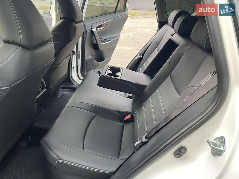 Внедорожник / Кроссовер Toyota RAV4 2022 в Виннице