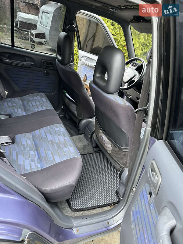 Позашляховик / Кросовер Toyota RAV4 1995 в Калуші