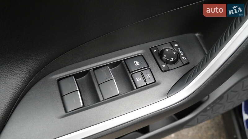 Позашляховик / Кросовер Toyota RAV4 2020 в Львові