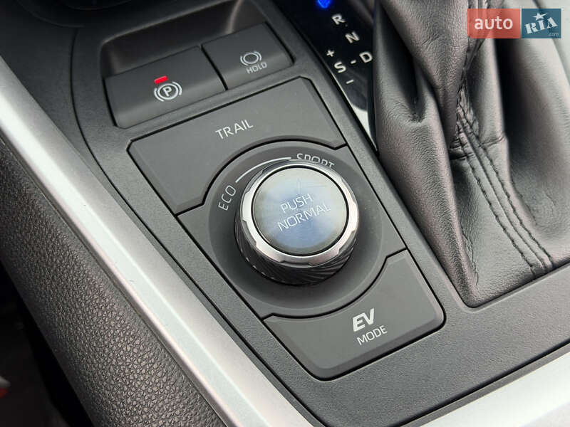 Внедорожник / Кроссовер Toyota RAV4 2020 в Ужгороде фото 52 Внедорожник / Кроссовер Toyota RAV4 2020 в Ужгороде