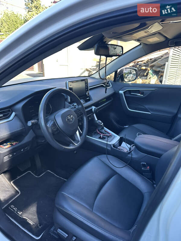 Позашляховик / Кросовер Toyota RAV4 2022 в Одесі фото 5 Позашляховик / Кросовер Toyota RAV4 2022 в Одесі