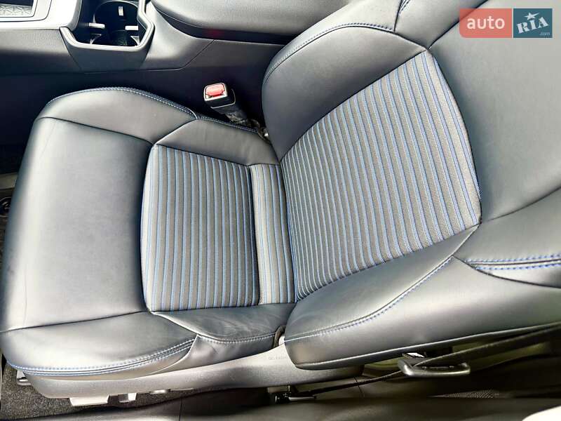 Внедорожник / Кроссовер Toyota RAV4 2022 в Днепре