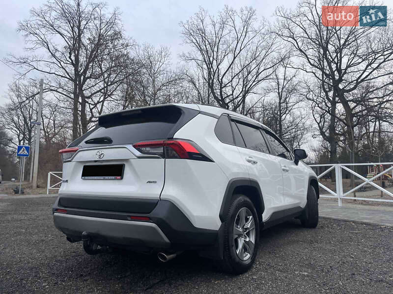Позашляховик / Кросовер Toyota RAV4 2023 в Києві