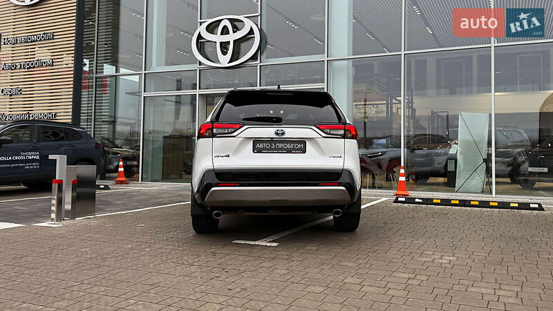 Внедорожник / Кроссовер Toyota RAV4 2024 в Ровно фото 4 Внедорожник / Кроссовер Toyota RAV4 2024 в Ровно