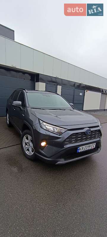 Внедорожник / Кроссовер Toyota RAV4 2021 в Киеве