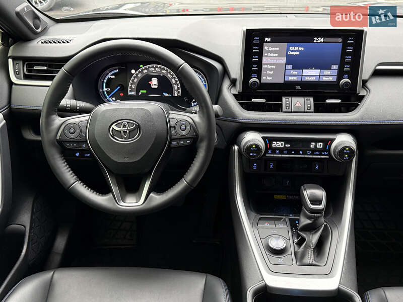 Внедорожник / Кроссовер Toyota RAV4 2022 в Днепре