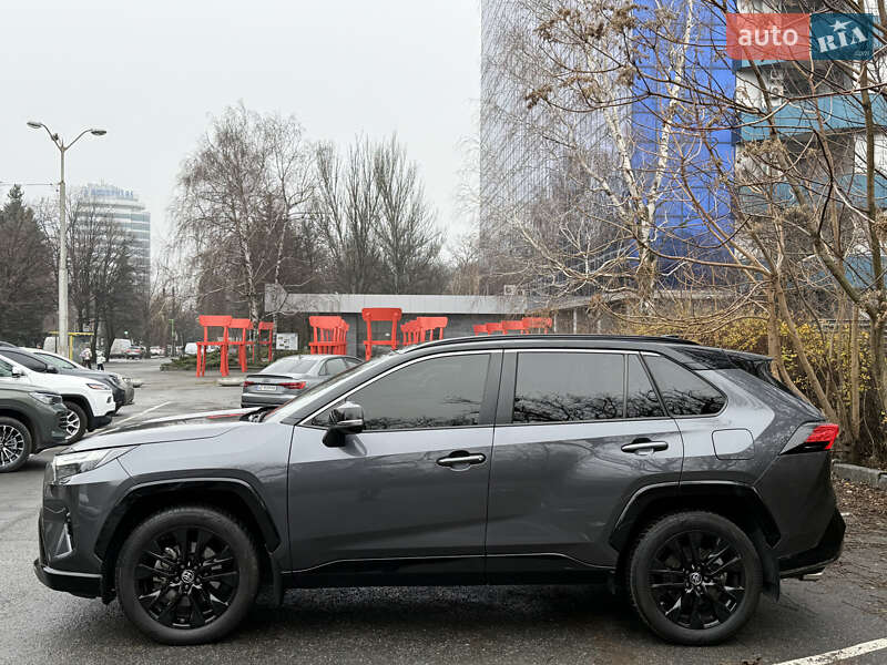 Внедорожник / Кроссовер Toyota RAV4 2022 в Днепре