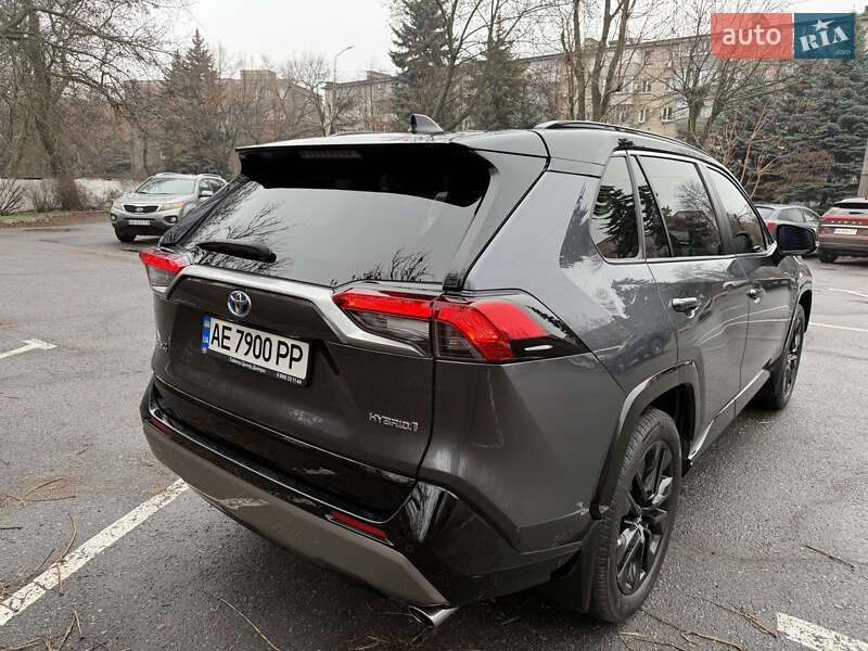 Внедорожник / Кроссовер Toyota RAV4 2022 в Днепре