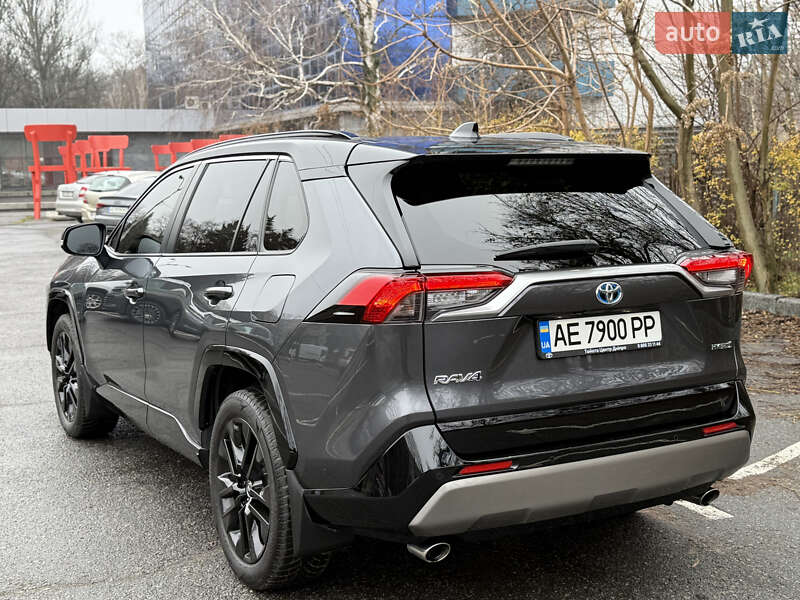 Внедорожник / Кроссовер Toyota RAV4 2022 в Днепре