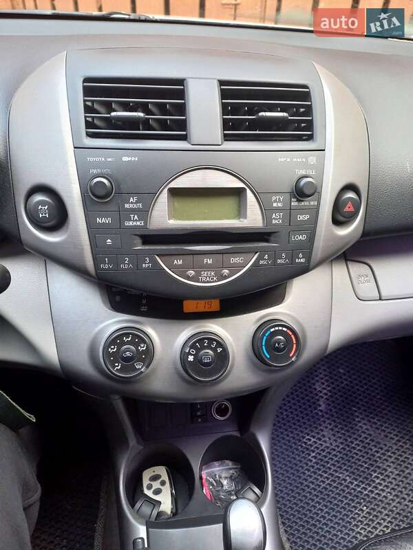 Позашляховик / Кросовер Toyota RAV4 2007 в Калуші