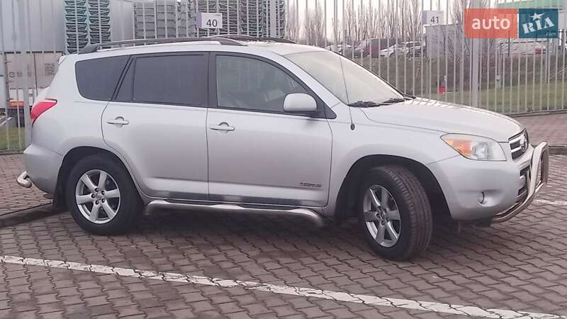 Позашляховик / Кросовер Toyota RAV4 2007 в Києві