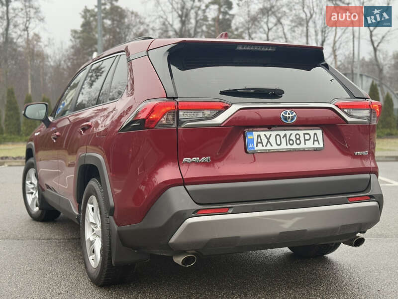 Внедорожник / Кроссовер Toyota RAV4 2019 в Харькове