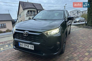 Позашляховик / Кросовер Toyota RAV4 2019 в Тячеві