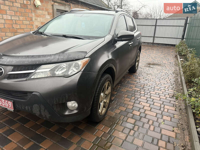 Позашляховик / Кросовер Toyota RAV4 2014 в Новомиргороді