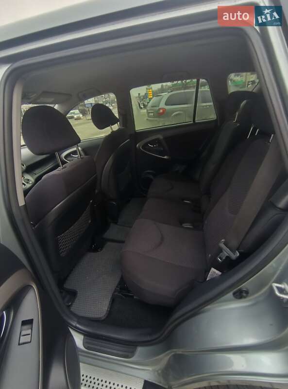 Внедорожник / Кроссовер Toyota RAV4 2007 в Черновцах фото 31 Внедорожник / Кроссовер Toyota RAV4 2007 в Черновцах
