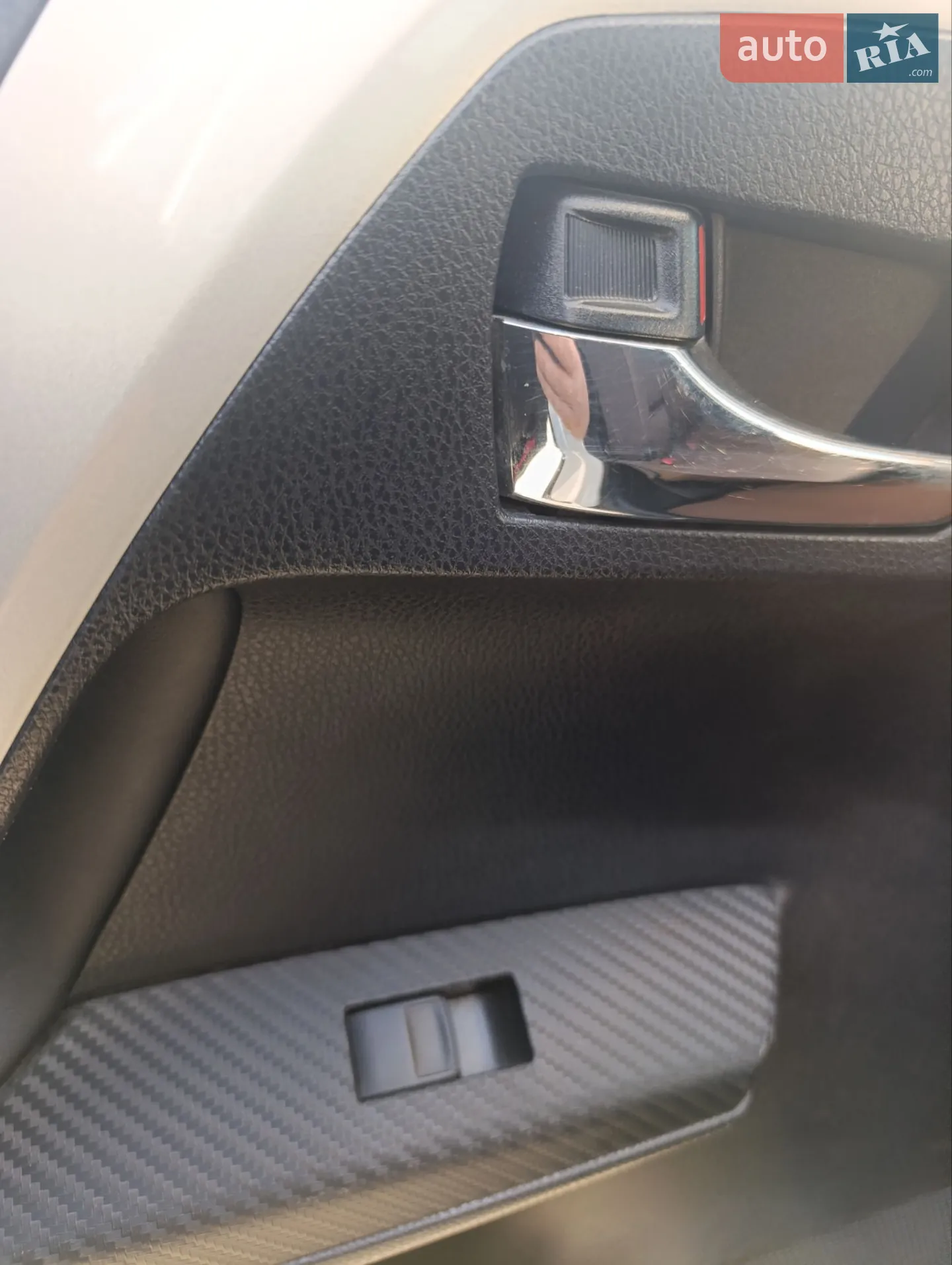 2015 Toyota RAV 4 - мініатюра 16