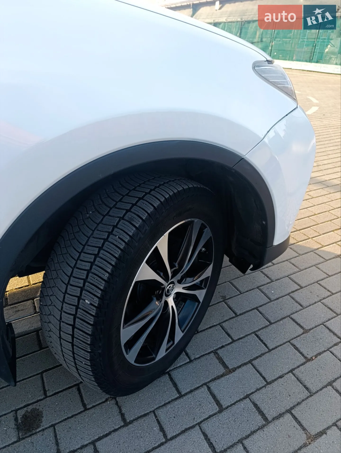 2015 Toyota RAV 4 - мініатюра 2
