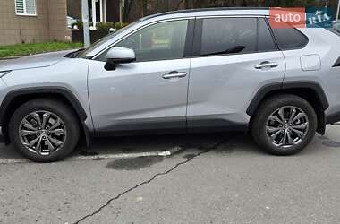 Позашляховик / Кросовер Toyota RAV4 2023 в Вінниці