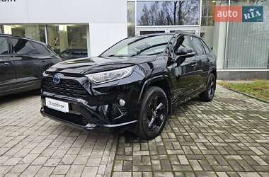 Позашляховик / Кросовер Toyota RAV4 2020 в Києві
