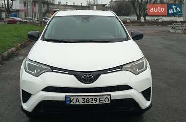 Позашляховик / Кросовер Toyota RAV4 2018 в Києві