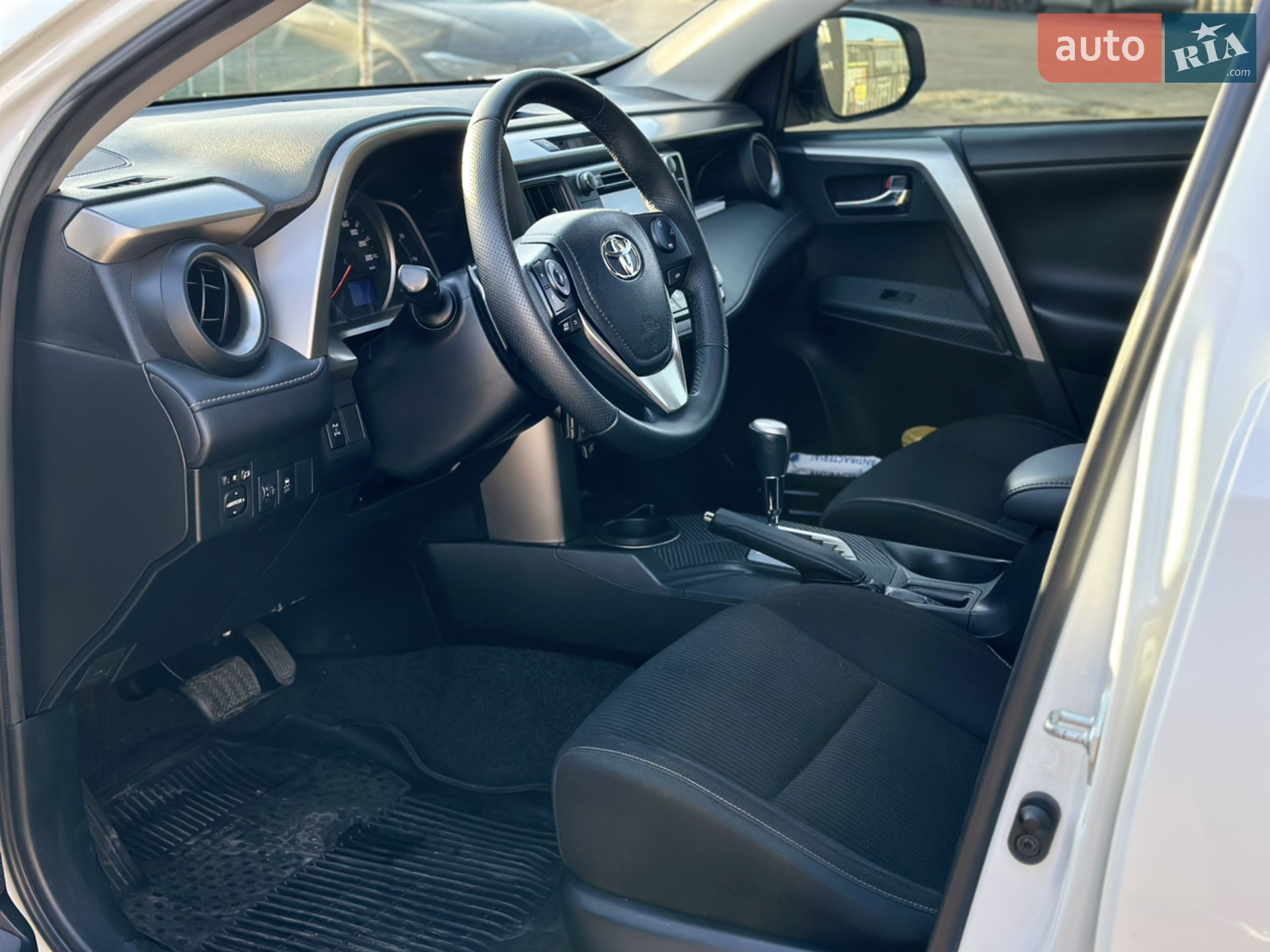2014 Toyota RAV 4 - мініатюра 7