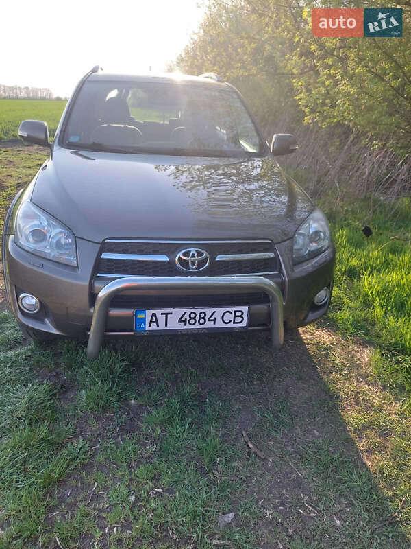 Toyota RAV4 2010