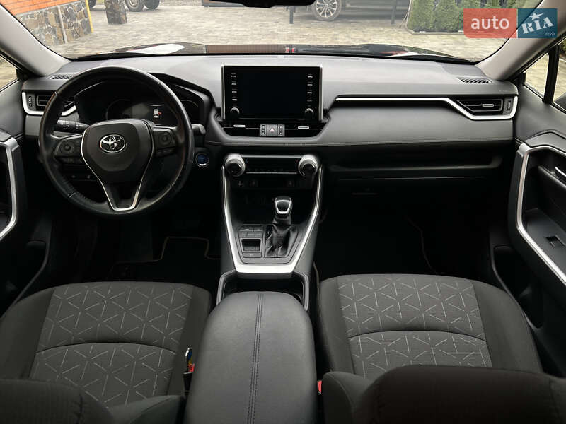 Внедорожник / Кроссовер Toyota RAV4 2019 в Луцке фото 27 Внедорожник / Кроссовер Toyota RAV4 2019 в Луцке