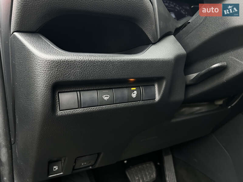 Внедорожник / Кроссовер Toyota RAV4 2019 в Луцке фото 38 Внедорожник / Кроссовер Toyota RAV4 2019 в Луцке
