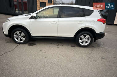 Внедорожник / Кроссовер Toyota RAV4 2014 в Киеве