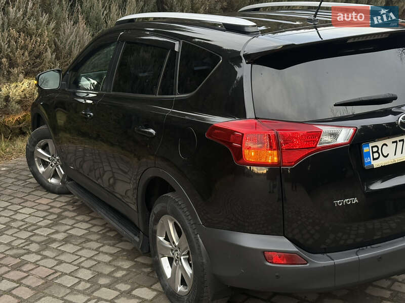 Позашляховик / Кросовер Toyota RAV4 2015 в Самборі фото 23 Позашляховик / Кросовер Toyota RAV4 2015 в Самборі