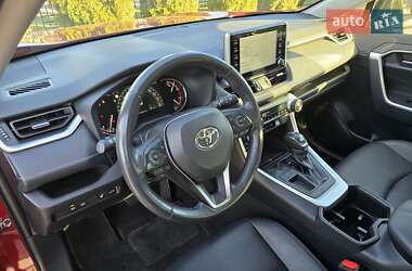 Внедорожник / Кроссовер Toyota RAV4 2022 в Львове