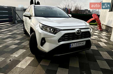 Внедорожник / Кроссовер Toyota RAV4 2022 в Ивано-Франковске