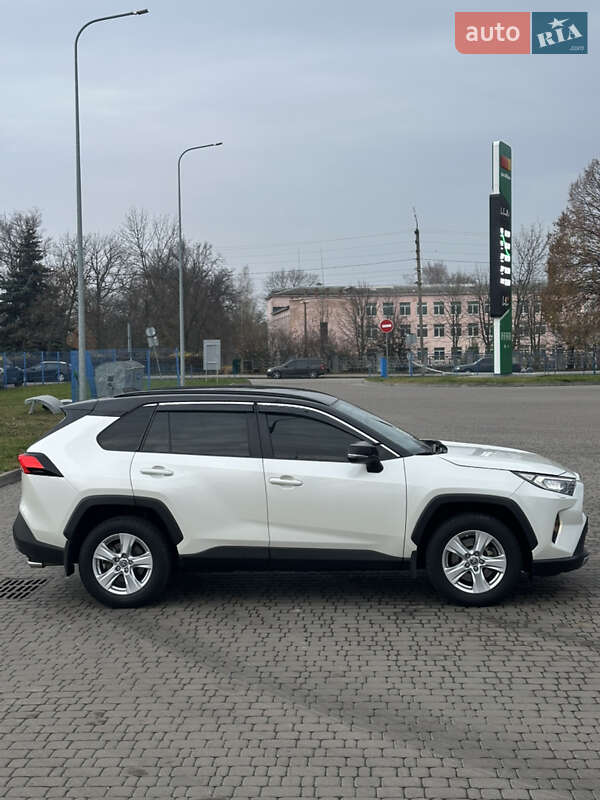 Позашляховик / Кросовер Toyota RAV4 2019 в Білій Церкві фото 7 Позашляховик / Кросовер Toyota RAV4 2019 в Білій Церкві