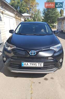 Позашляховик / Кросовер Toyota RAV4 2017 в Києві