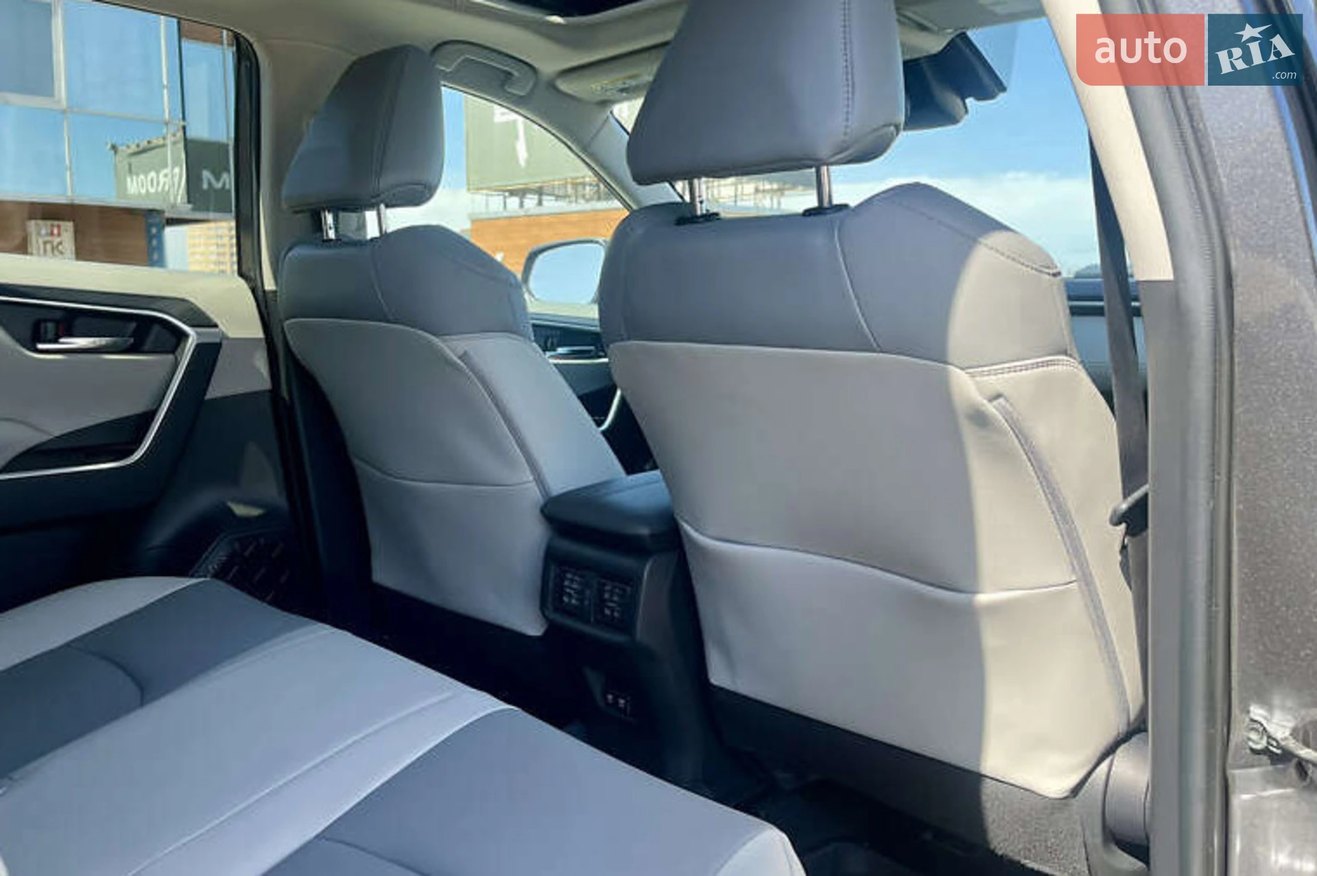 2021 Toyota RAV 4 - мініатюра 27