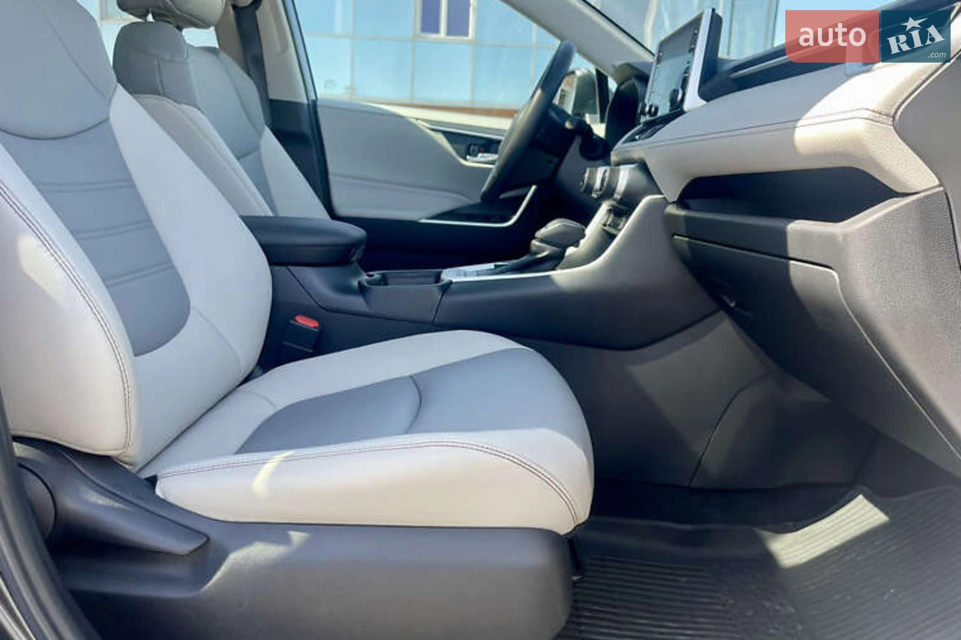 2021 Toyota RAV 4 - мініатюра 24