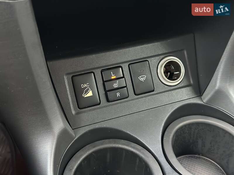 Позашляховик / Кросовер Toyota RAV4 2008 в Києві