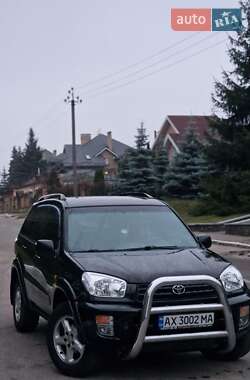 Внедорожник / Кроссовер Toyota RAV4 2002 в Киеве