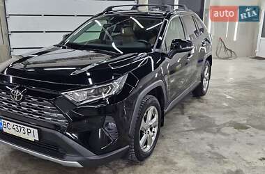 Внедорожник / Кроссовер Toyota RAV4 2020 в Львове