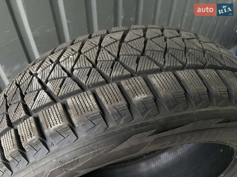 Внедорожник / Кроссовер Toyota RAV4 2020 в Львове