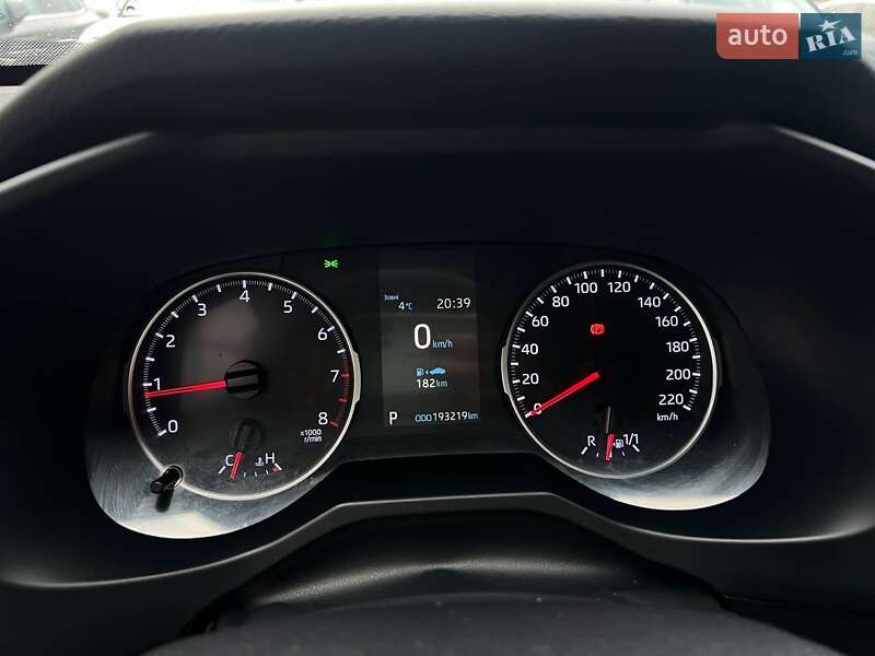 Внедорожник / Кроссовер Toyota RAV4 2019 в Ивано-Франковске